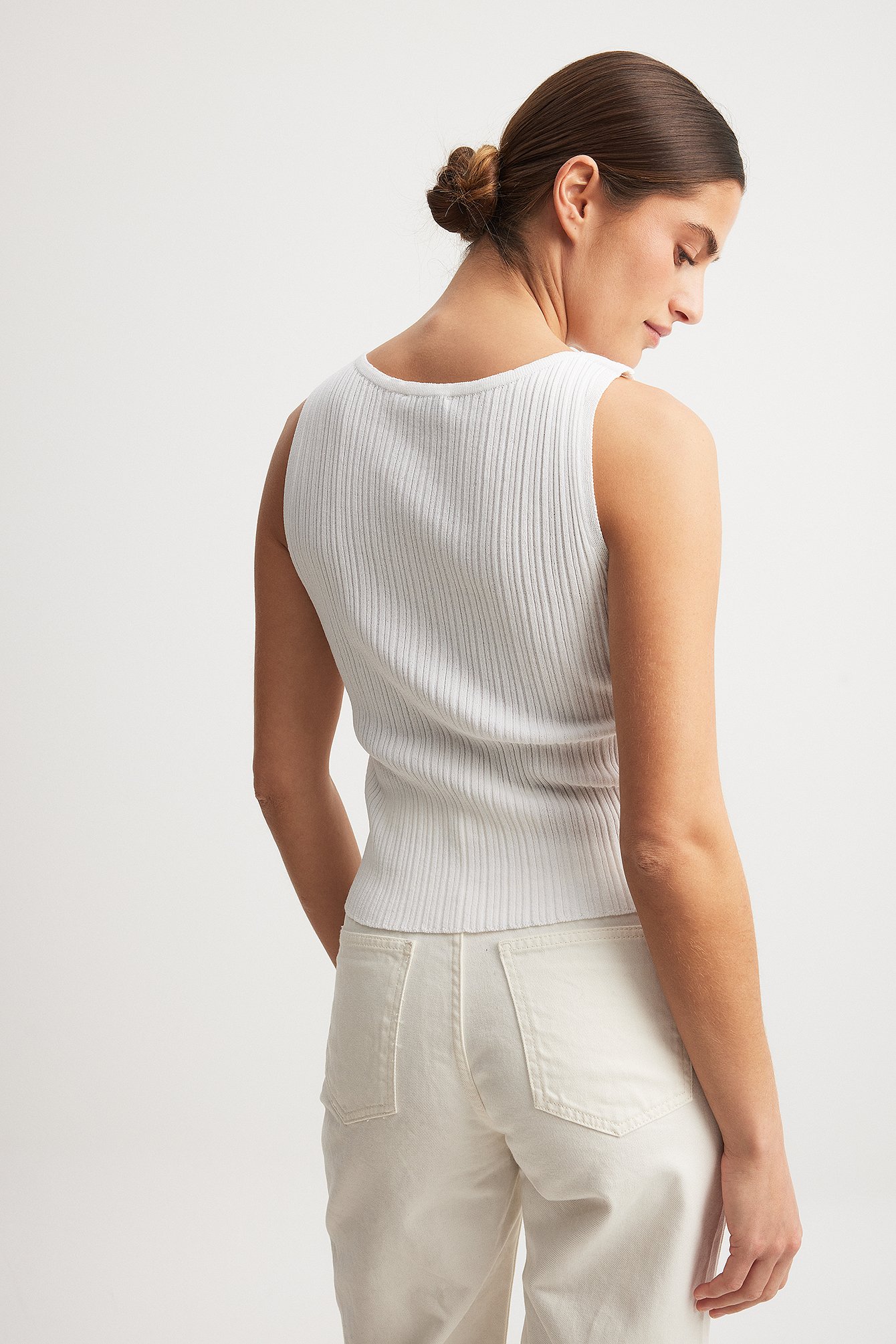 White Fine Knitted Sleeveless Top
